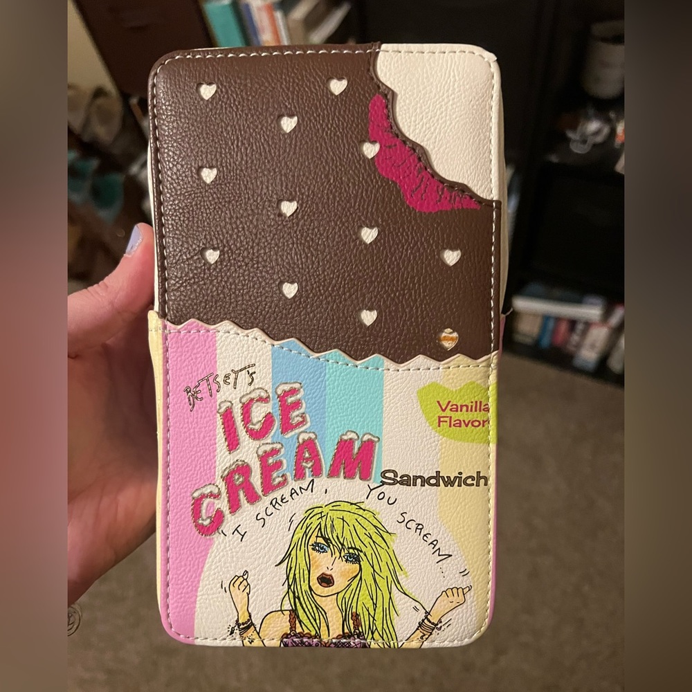 Betsy Johnson ice cream wristlet